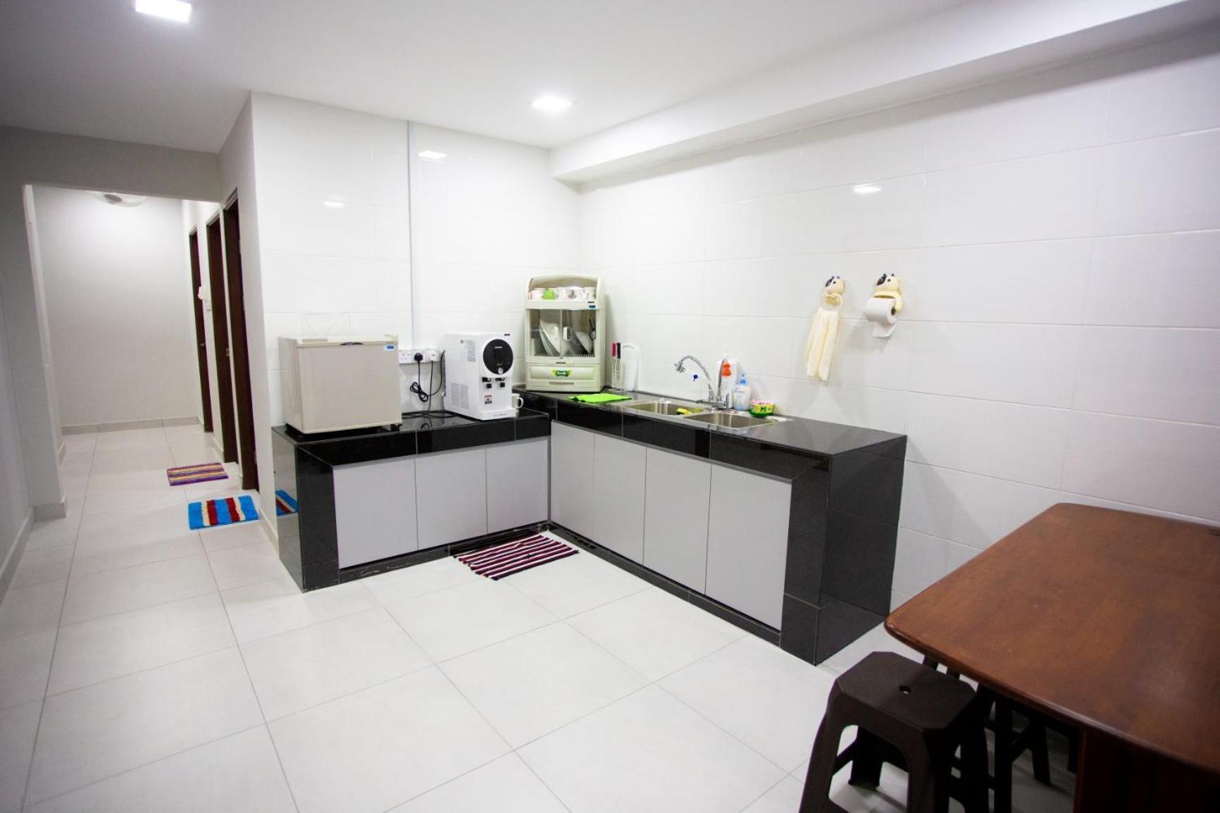 OYO HOME 90261 Hom2rex Kuching Homestay Luaran gambar