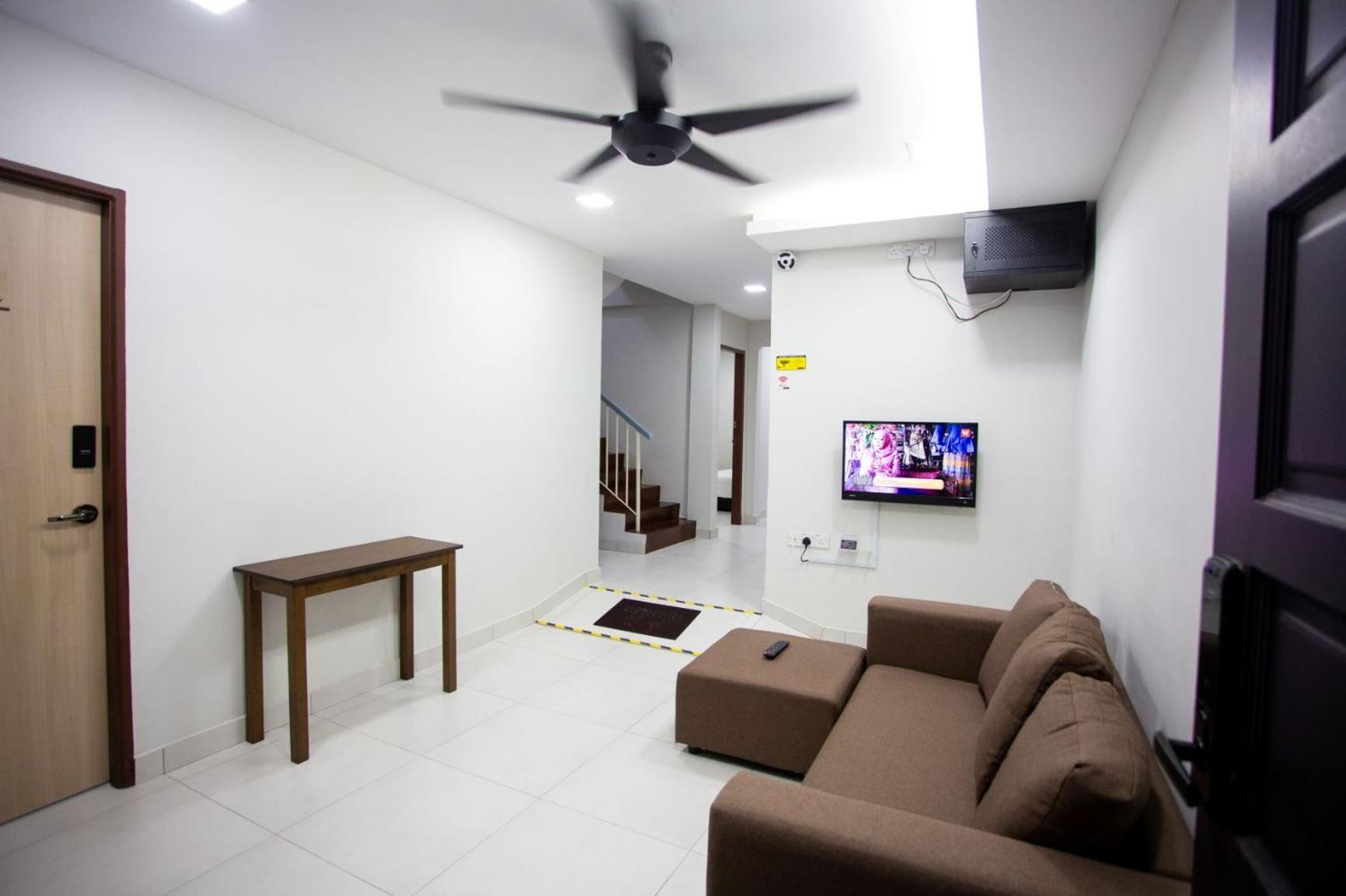 OYO HOME 90261 Hom2rex Kuching Homestay Luaran gambar