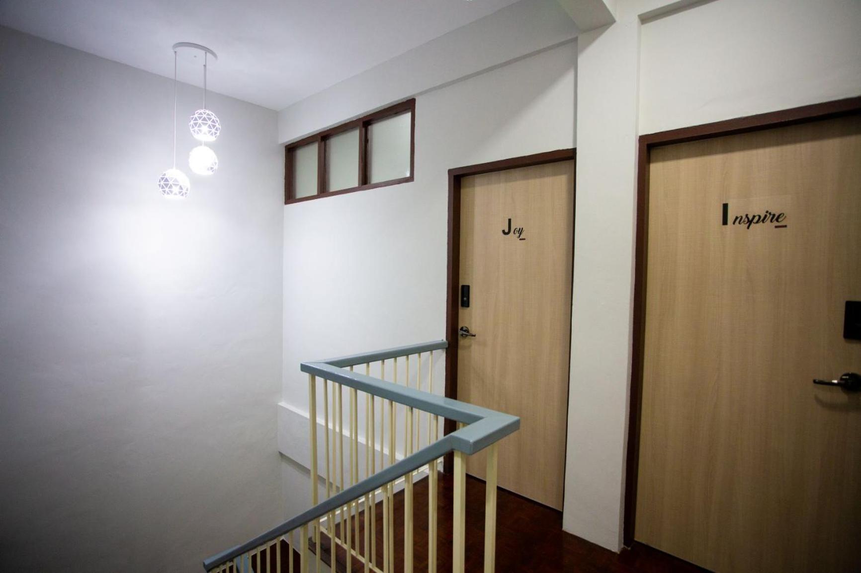 OYO HOME 90261 Hom2rex Kuching Homestay Luaran gambar